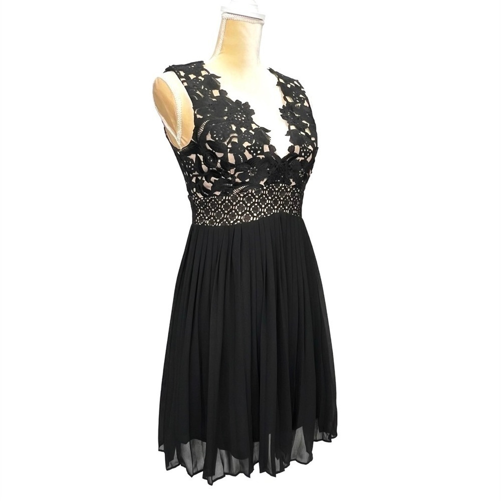 Revolve | Heartloom Ronni Dress Black Lace-over-Nude Mini Plunge LBD New NWT